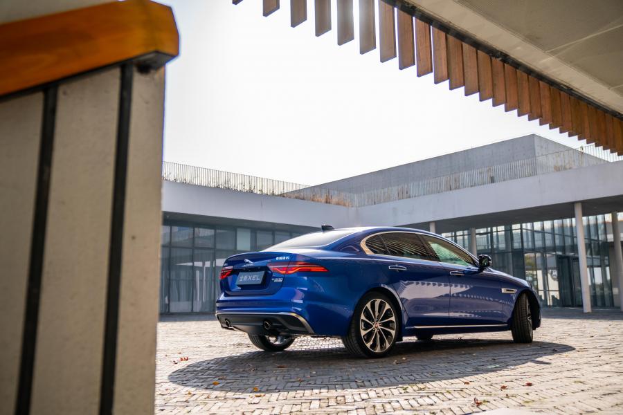  Jaguar XE L P200 S 2019 года  (CN) (фото 19 из 32)